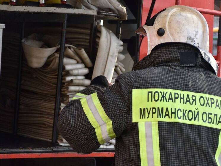 В Апатитах загорелась квартира в пятиэтажке