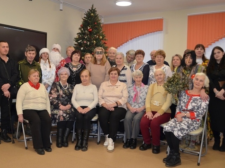 В Торопецкой библиотеке прошел сказочный новогодний праздник