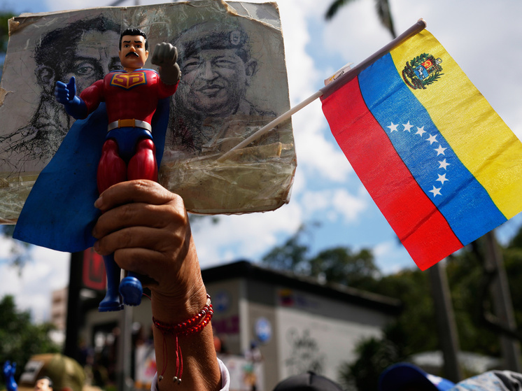 В мире продолжают «переваривать» масштабную военную операцию США на территории суверенной Венесуэлы, в результате которой президент страны Николас Мадуро и его жена были захвачены американским спецподразделением и вывезены из страны
