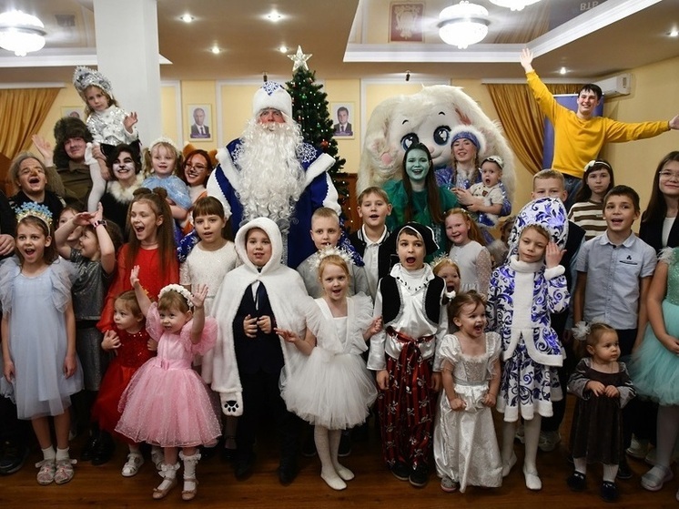 В СГИИ прошел новый год для детей сотрудников УФСИН