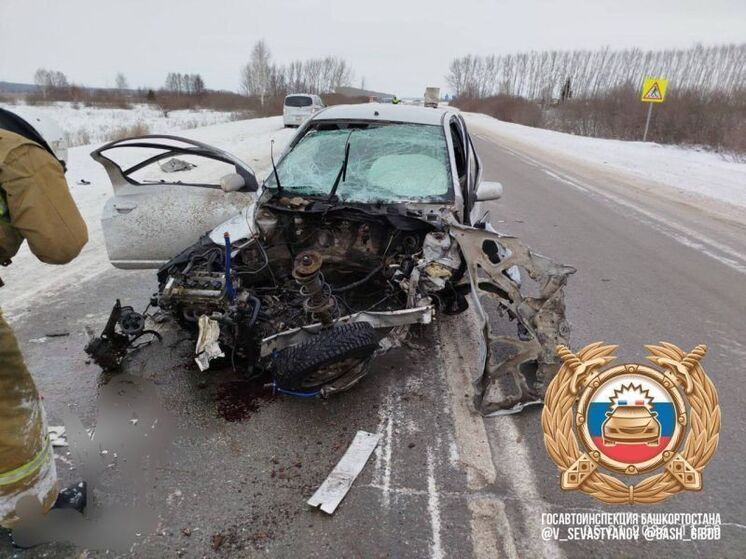 Два человека погибли в аварии под Уфой