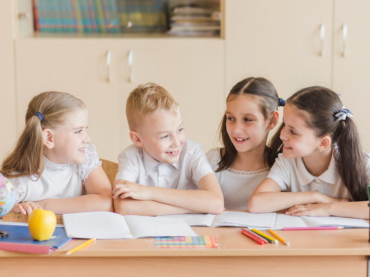 Красноярские школы напоминают родителям о правилах возвращения детей с каникул