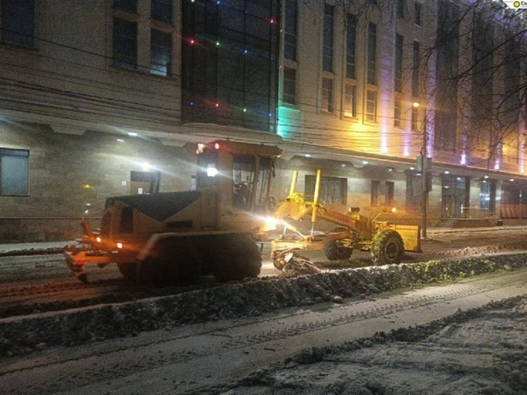 За сутки с улиц Тулы вывезли 1690 кубометров снега
