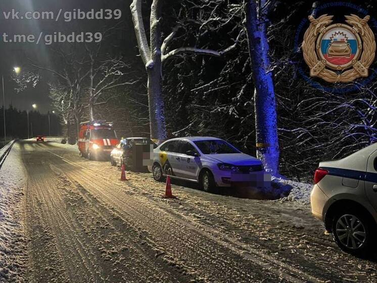 Водитель Volkswagen не справился с управлением под Калининградом