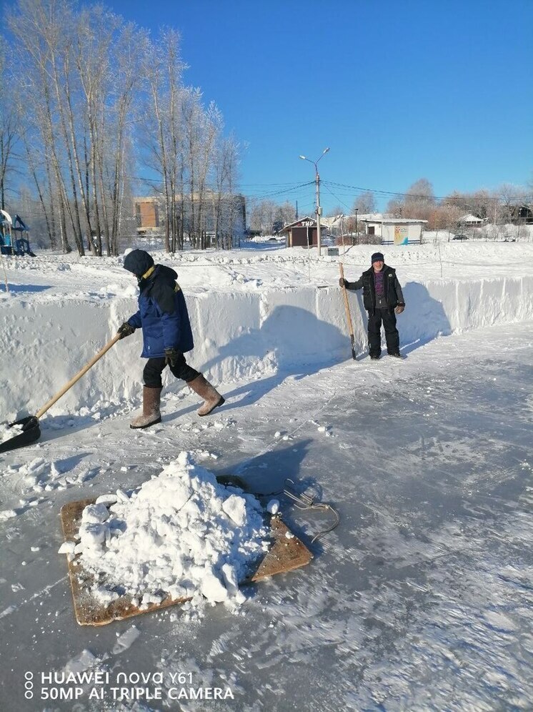 На заливе Якоби в Иркутске начали строить ледовый комплекс «Иркутская иордань»
