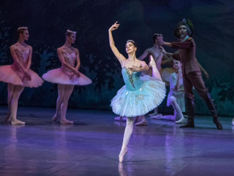 Южноуральцам напомнили про переоформление Пушкинской карты