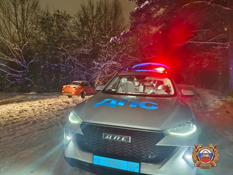 Подростка за рулем остановили под Тверью после полуночи