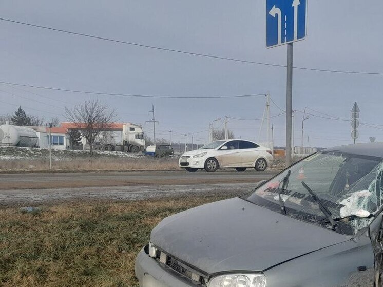 В ДТП на трассе под Ставрополем пострадали шесть человек, включая двоих детей
