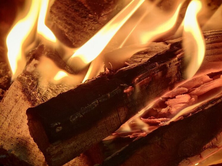 В Верхнетуломском загорелся чердак жилого дома