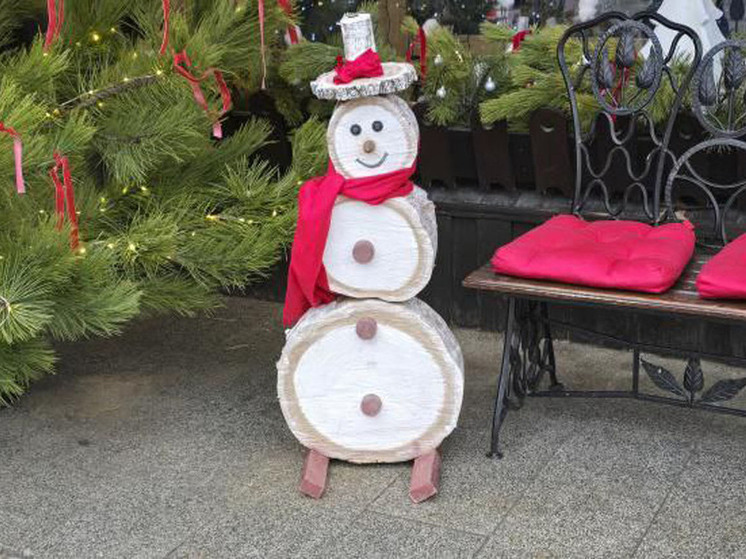 В Саратове раскритиковали зарубежную музыку в новогодние праздники