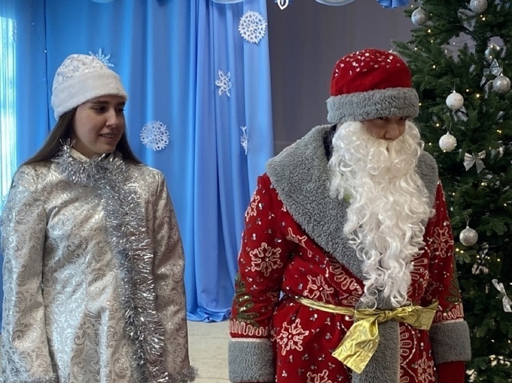 Полицейские подарили юным астраханцам праздник и веру в чудо