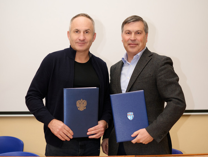 В России может появиться свой ПСЖ: арабские шейхи готовы инвестировать в &laquo;Ротор&raquo;