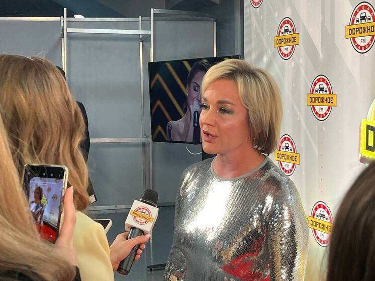 Известная певица Татьяна Буланова стала первокурсницей в Минске