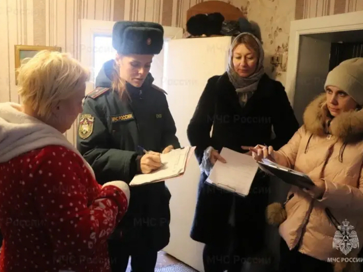 В Орловском округе проверили дома многодетных и неблагополучных семей