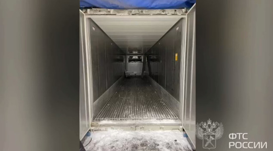 Таможенники в порту Санкт-Петербурга задержали 40 кг кокаина на 600 млн рублей