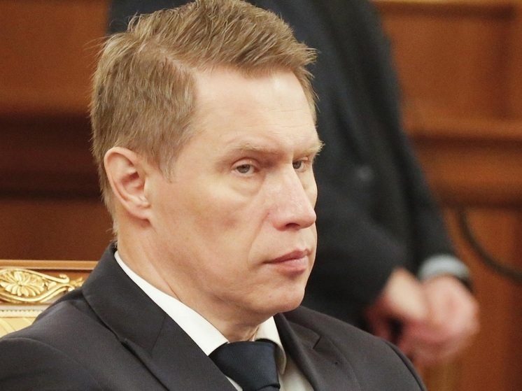 Мурашко призвал быть в праздники аккуратнее с алкоголем и внимательнее за рулем