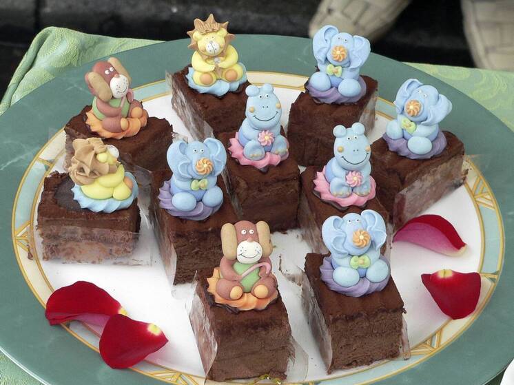 В Британии запретили рекламу вредной пищи днем из-за роста ожирения у детей