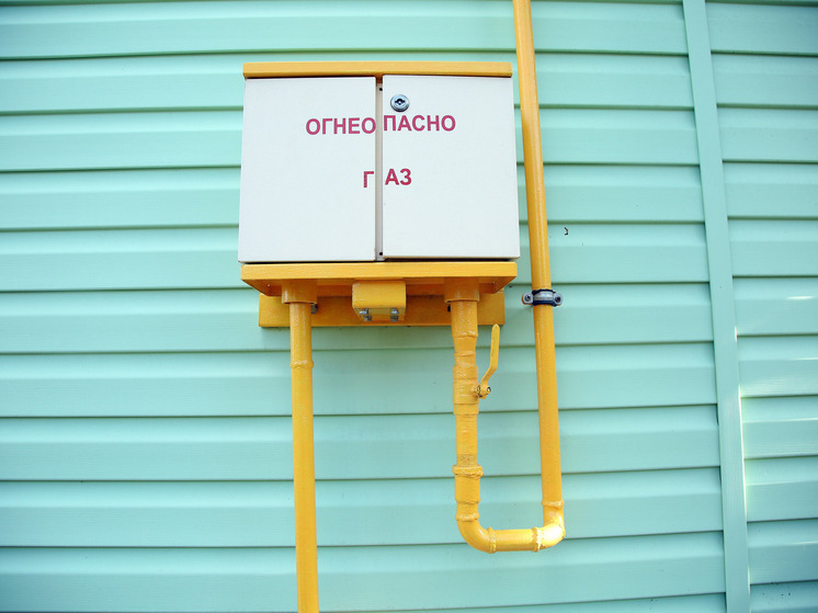 В Елецком округе обломки дрона повредили газовую трубу и крыши частных домов