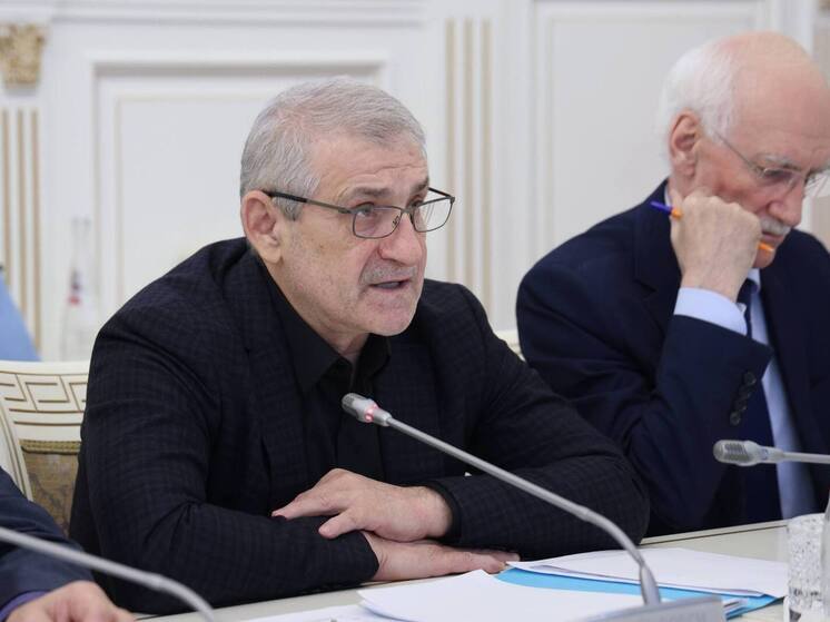 Главе Дагестана доложили о работе транспорта и дорожных служб в праздники