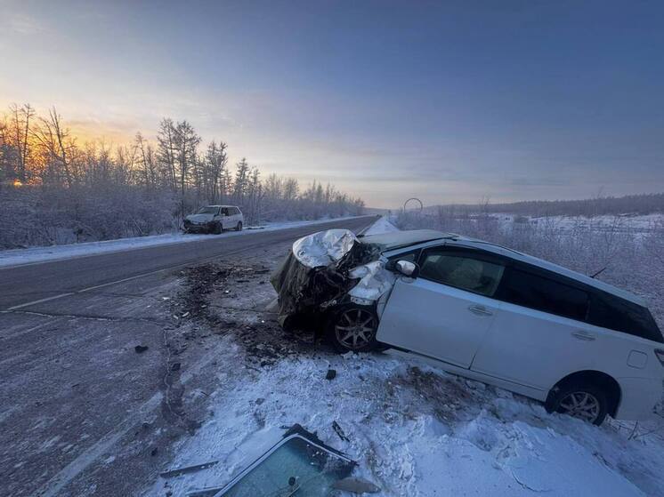 Смертельное ДТП на трассе «Колыма»: в результате столкновения двух иномарок погибла женщина