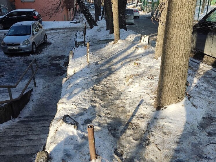 Зимний кошмар: как лестницы Владивостока угрожают здоровью жителей