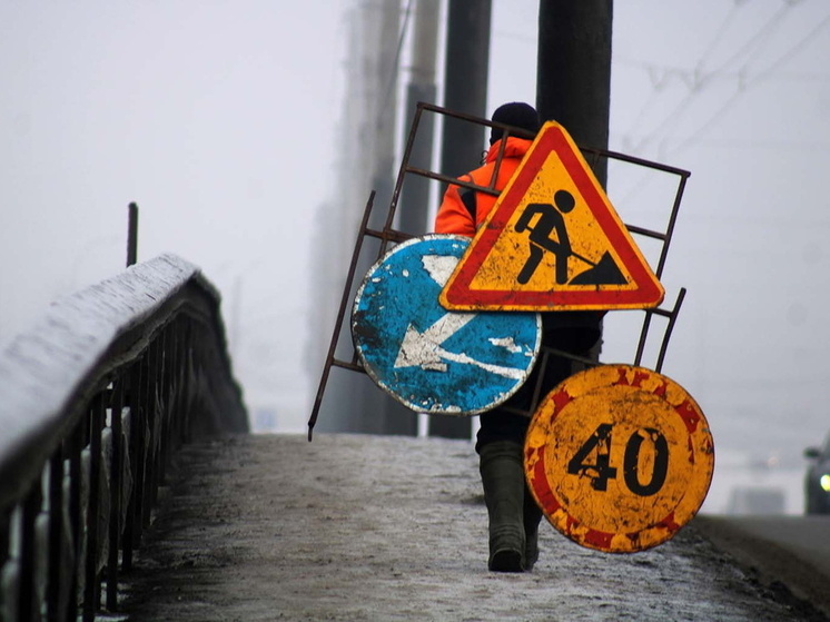 В Омске на мосту 60-летия ВЛКСМ собираются приступать к ремонту второй половины