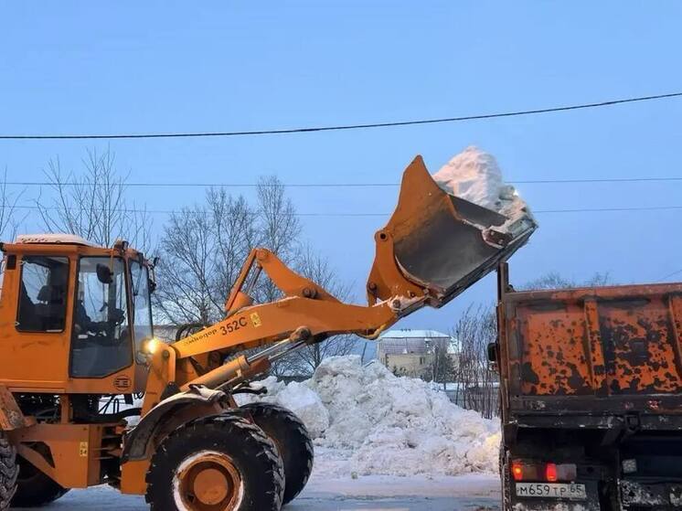 В Южно-Сахалинске с начала зимы вывезли более 260 тысяч кубометров снега