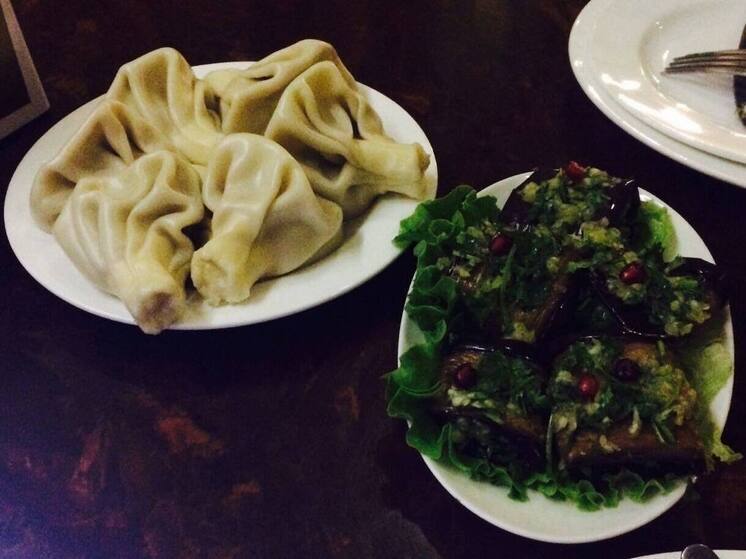 Почему мировые цены падают, а еда в России дорожает