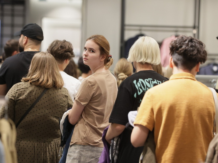 Тысячи украинцев штурмуют границу после Нового года