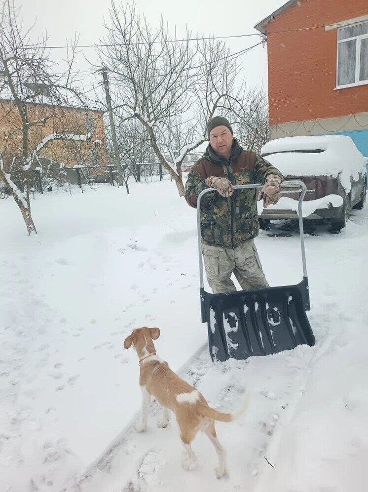 Зета из ЛНР радуется калужскому снегу