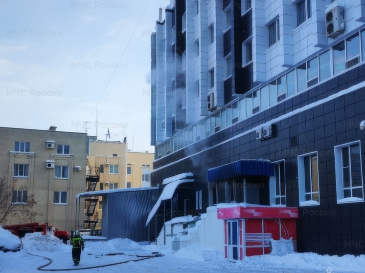 Пожар ликвидирован в торгово-офисном центре в Чебоксарах