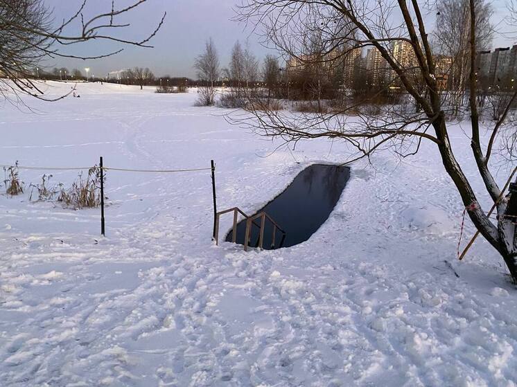 Терапевт Тополян: людям с хроническими заболеваниями не стоит нырять в купель