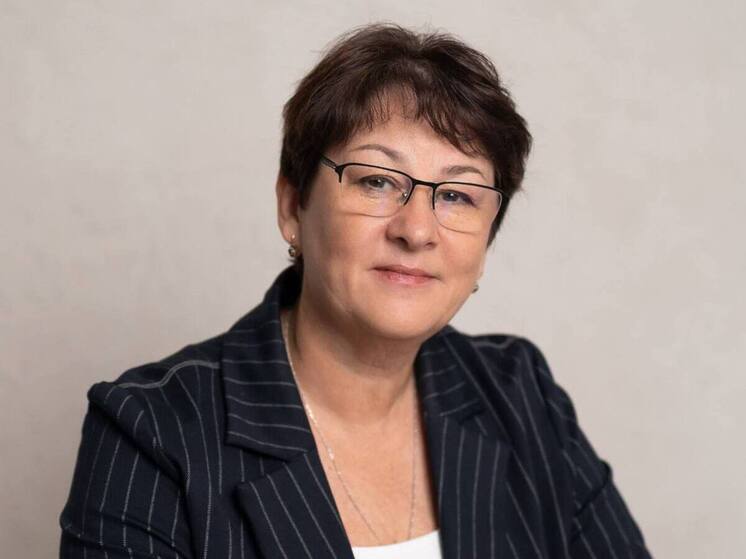 Губернатор Александр Гусев поздравил директора МФЦ Воронежской области с юбилеем