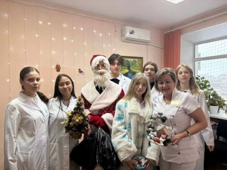 Ученики белгородских медклассов присоединились к новогодним дежурствам медиков