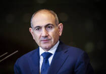 Днем 6 января премьер Армении Никол Пашинян возглавил шествие по центру Еревана, которое он назвал «крестным ходом»