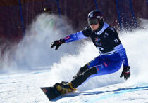 Зимние Олимпийские игры в Милане и Кортине-д’Ампеццо пройдут с 6 по 22 февраля 2026 года в установленные сроки. Президент FIS Йохан Элиаш заявил, что низкие температуры позволили успешно провести искусственное оснежение ключевых объектов, а работы по подготовке идут по графику. Опасения по поводу нехватки снега ослабли; в расписании предусмотрены резервные дни на случай непогоды.