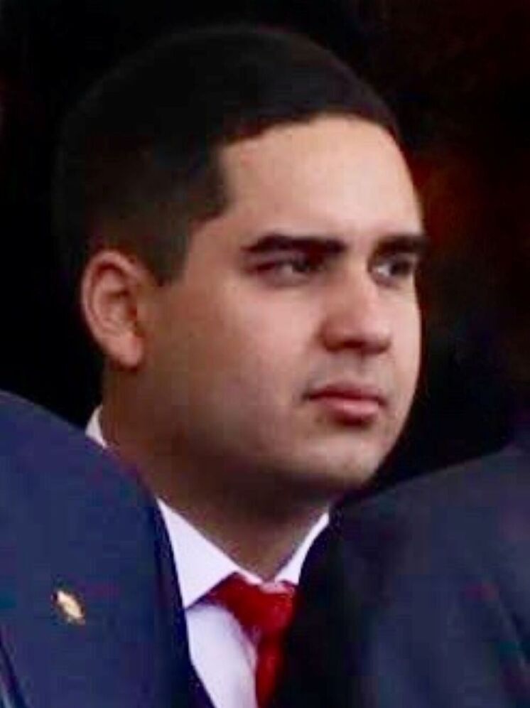 Герра Мадуро обратился к отцу со словами: Родина в хороших руках, папа