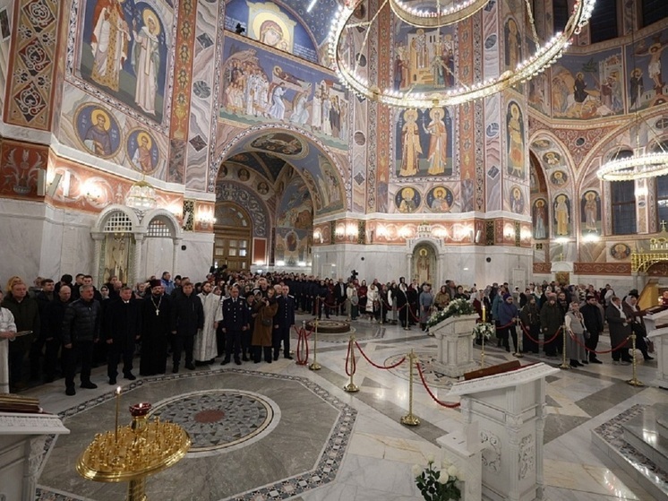 Православные жители Волгоградской области встречают Рождество Христово