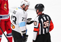 Регулярный чемпионат КХЛ стремительно вернулся к своим трудовым будням после Нового года