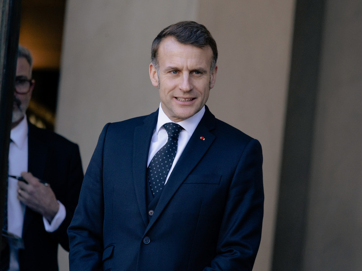 Макрон: Украина после завершения конфликта должна иметь армию в 700 тысяч человек