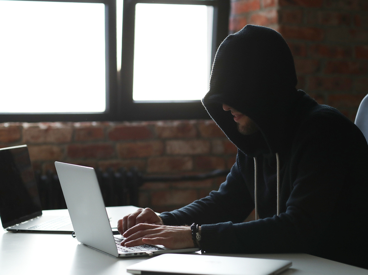 Житель Улан-Удэ за сутки перевел кибермошенникам более миллиона рублей