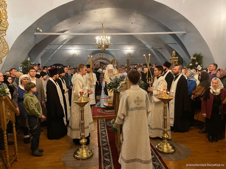 В Улан-Удэ встретили Рождество Христово