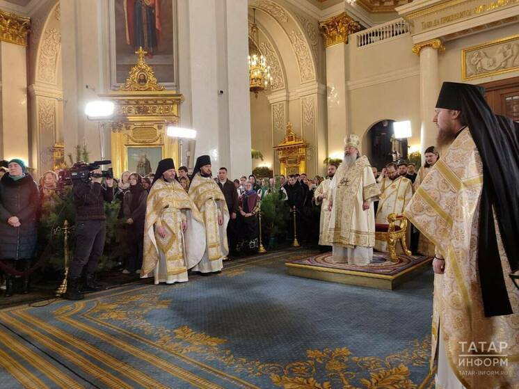 В соборе Казанской иконы Божией Матери прошла главная рождественская служба Татарстана