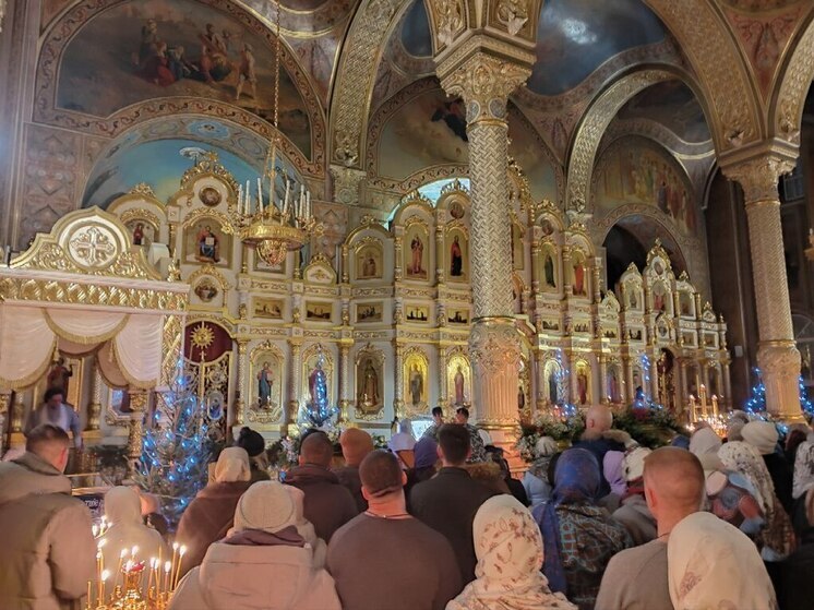 Серпухов встретил Рождество Христово