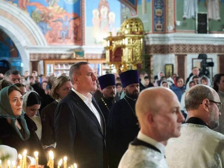 Губернатор Югры поздравил православных жителей округа с Рождеством Христовым