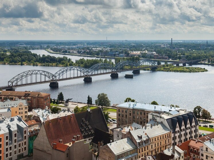 Латвия увеличивает военные расходы до 4,9% ВВП на фоне рекордного дефицита бюджета