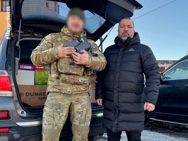 Из Тосненского района в зону СВО доставили подарки бойцам и часы командиру