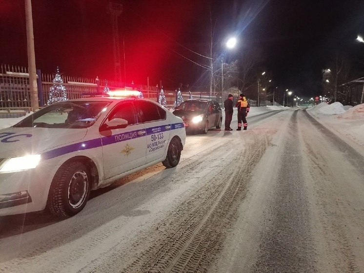 Серовчанин вез детей на горку без соблюдения ПДД