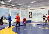 В Мурманске в центре «Защитники Отечества» прошел мастер-класс по самбо для ветеранов специальной военной операции