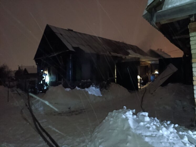 В Лунинском районе возбуждено уголовное дело после гибели трех человек при пожаре